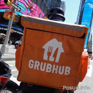 роботи доставлятимуть їжу