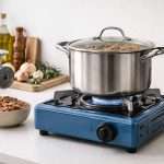 Приготування їжі без світла та газу на портативній мініплитці в домашніх умовах